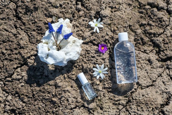 Solutions pour dégraisser des ongles sans cleaner