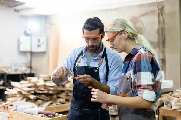 Comment un devis d'artisan est-il structuré ?