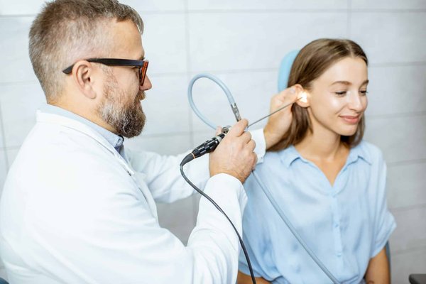 Y a-t-il des spécialistes en ORL à Anjou ?